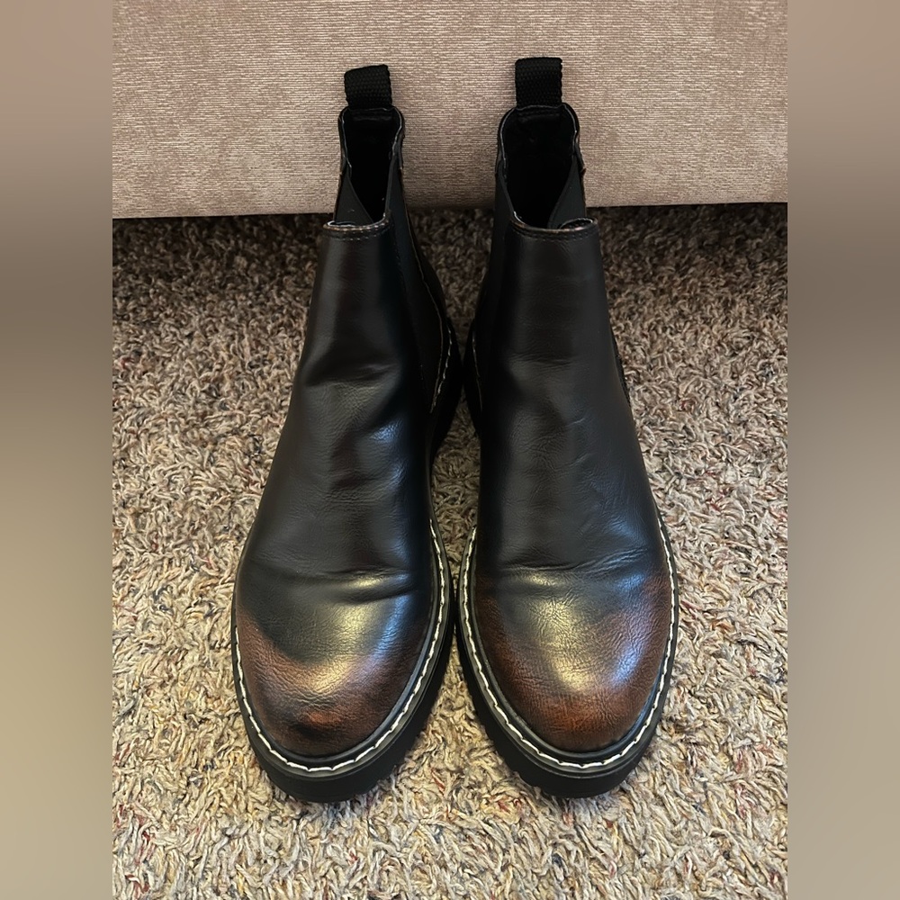 Brown Rub Chelsea Boots